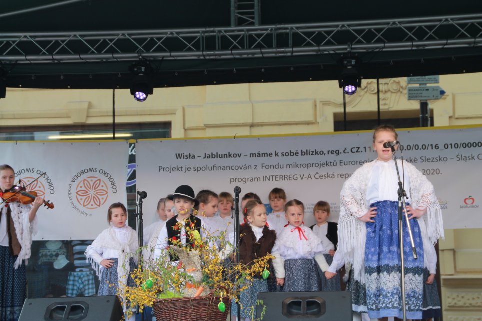 Fragment występu zespołu "Mała Wisła"